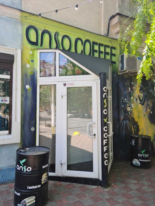 Здам фасадне нежитлове приміщення в центрі міста: Велика Арнаутська.