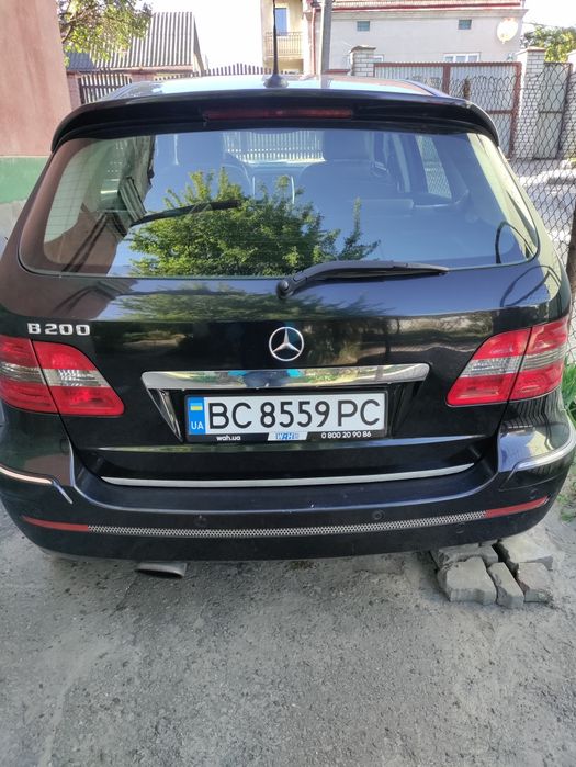 Продам мерседес В200..2005р бензин.