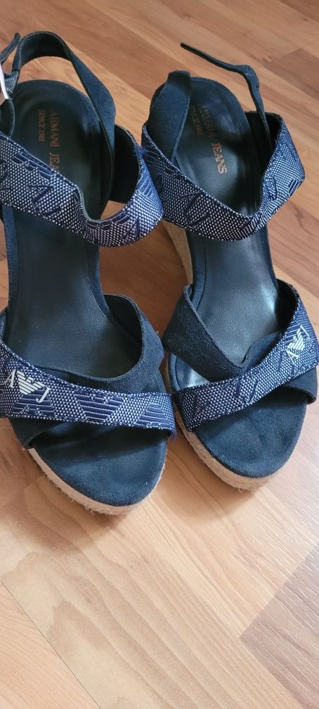 Trampki damskie Prada i sandały  Armani 37,5