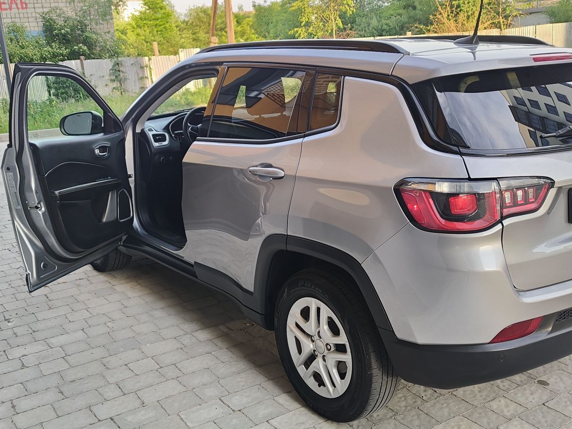 JEEP COMPASS 2018 року