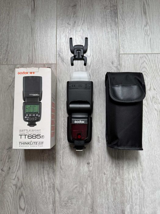 Godox TT685F накамаерная вспышка - спалах