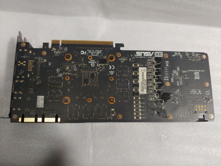 Видеокарта asus 1080ti 8gb без изображения