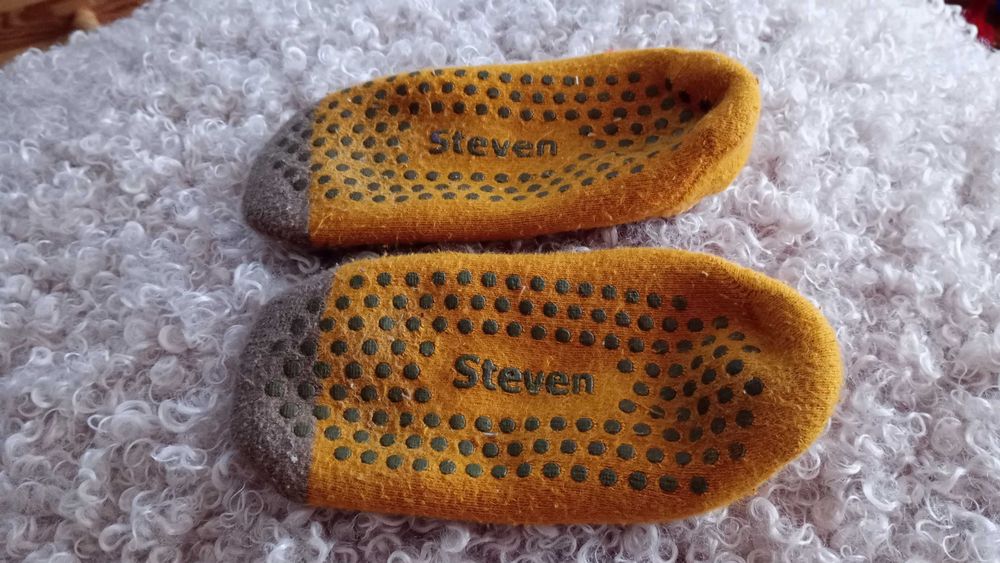 Sprzedam skarpetki antypoślizgowe