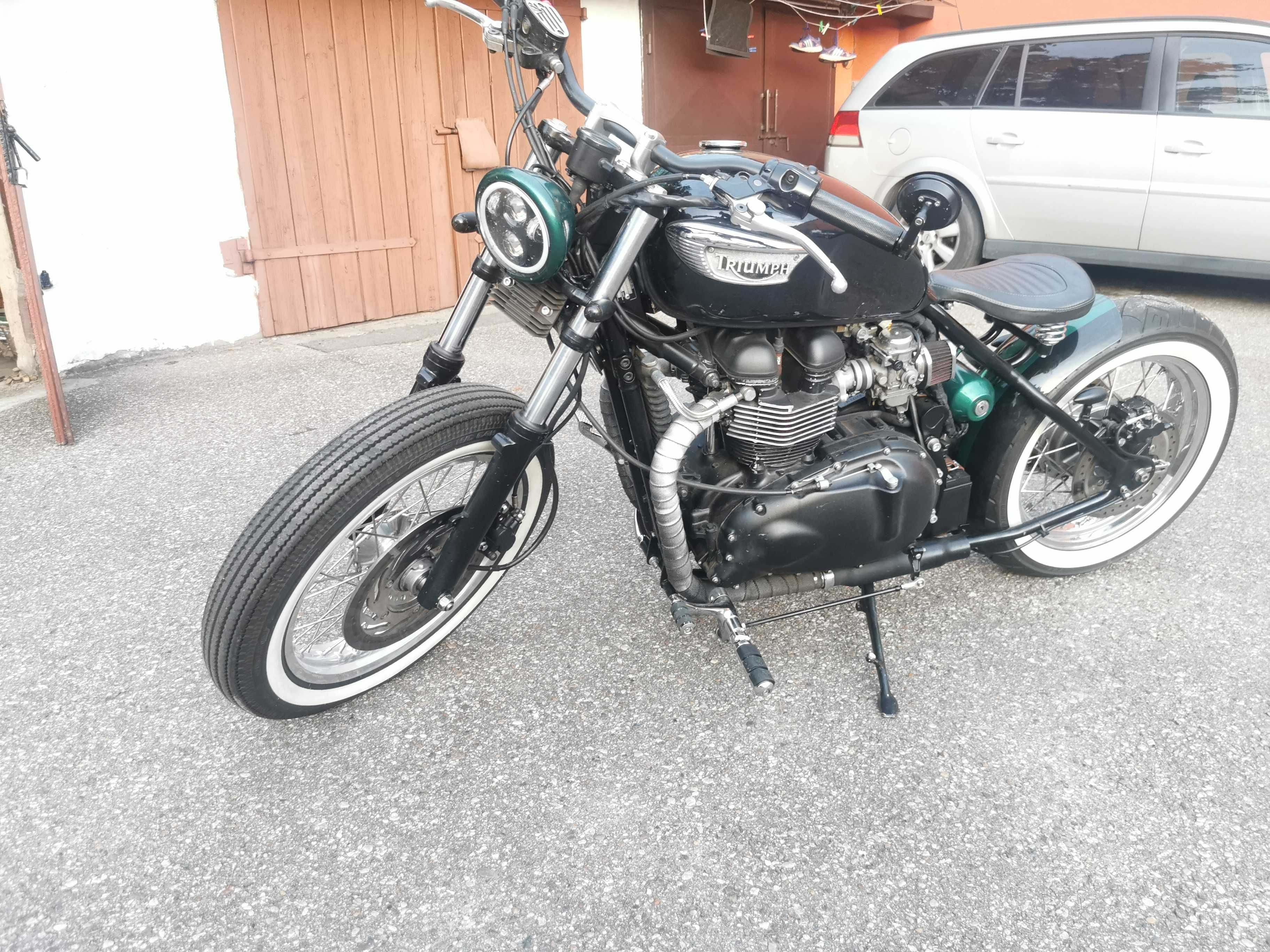 Triumph bonneville T100 BOBBER/ ZAMIANA