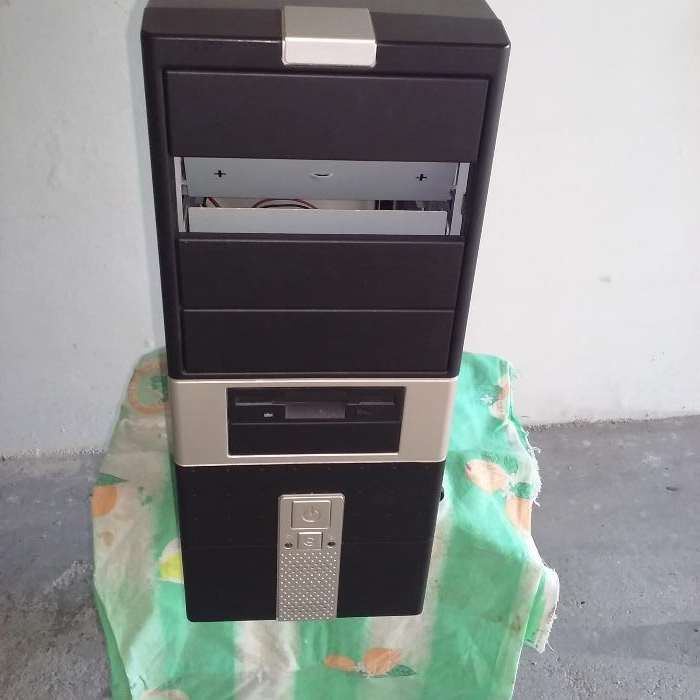 Vendo PC marca LG