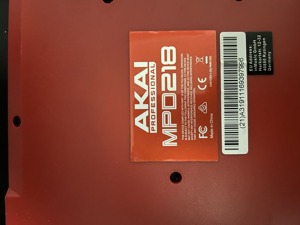 Controlador Akai MPD 218