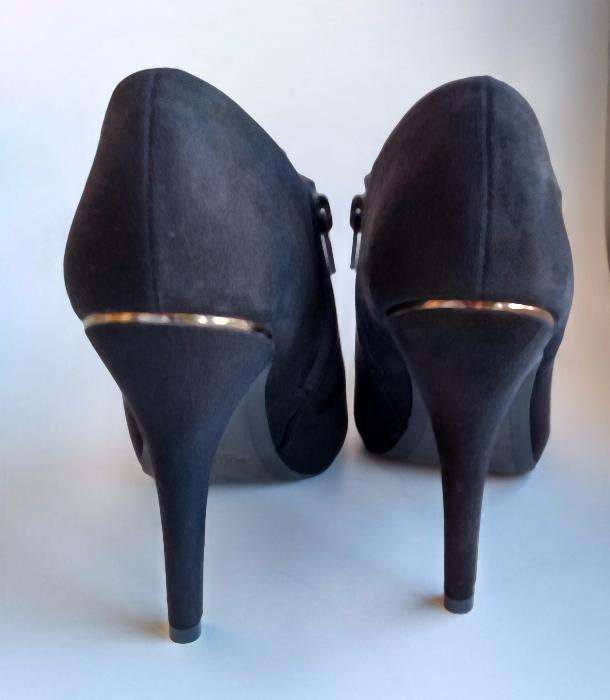 женские ботинки Pull&Bear черная замша 38р