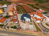 Casa / Villa T11 em Atouguia da Baleia de 533,00 m2