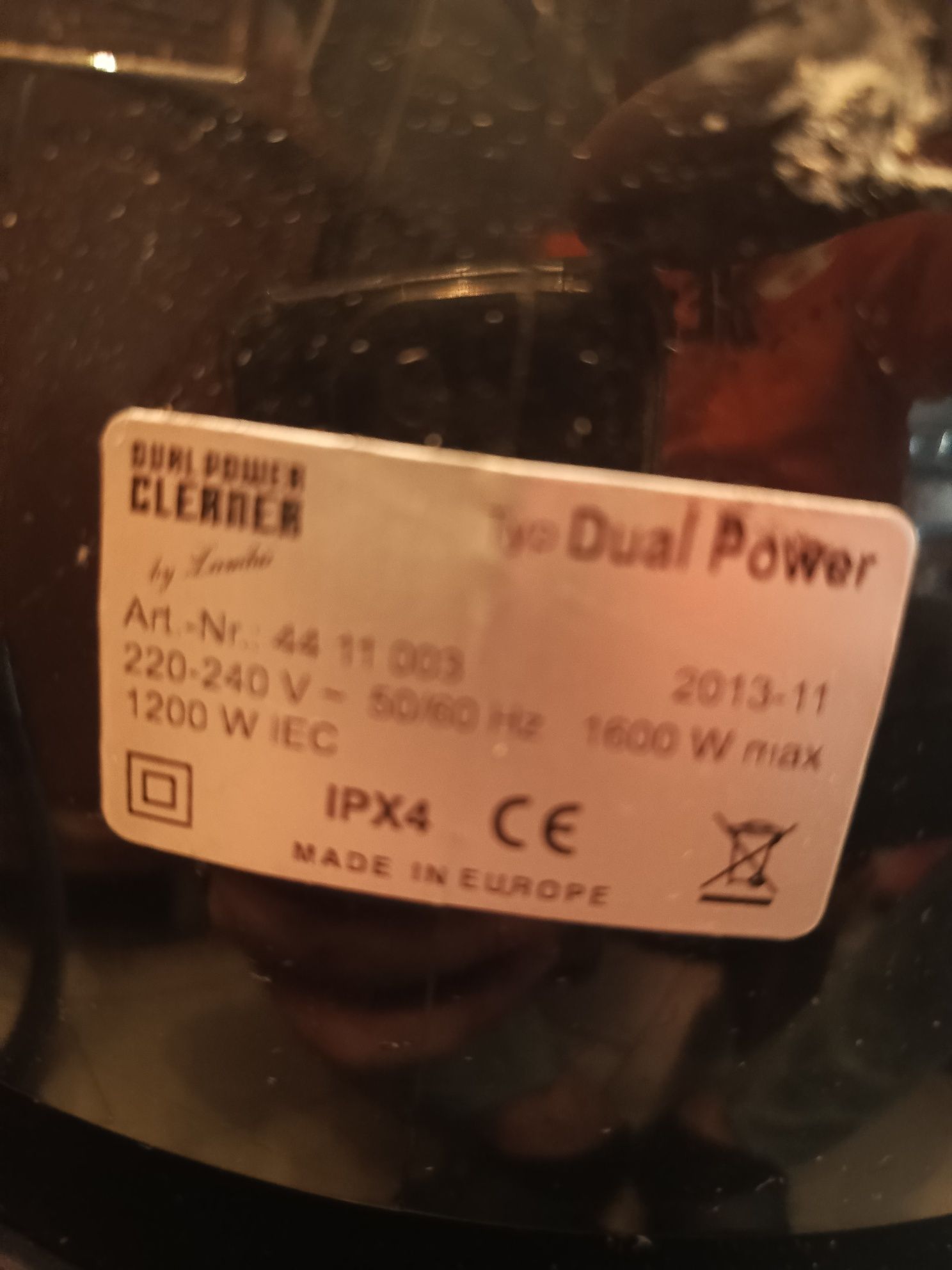 Odkurzacz Piorący Dual Power.