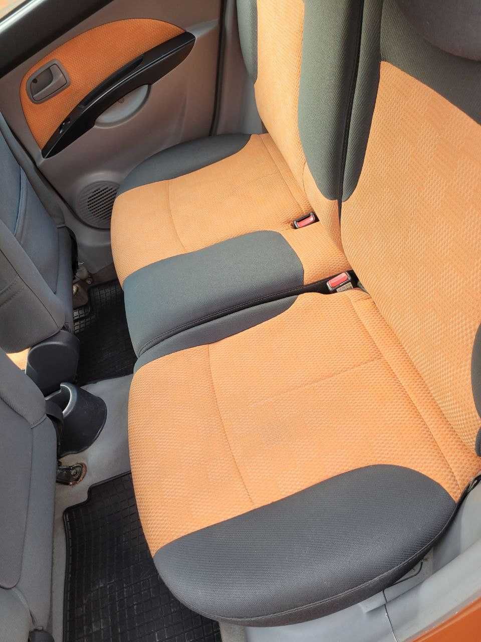 Продам свій автомобіль KIA Picanto 2007