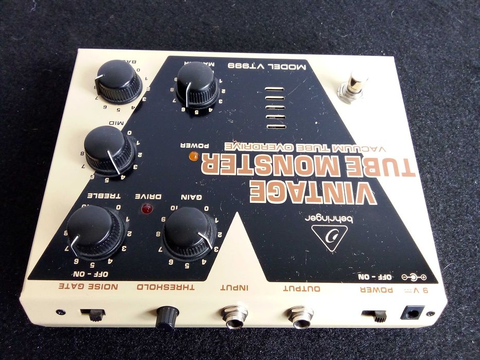 BEHRINGER Vintage Tube Monster VT999