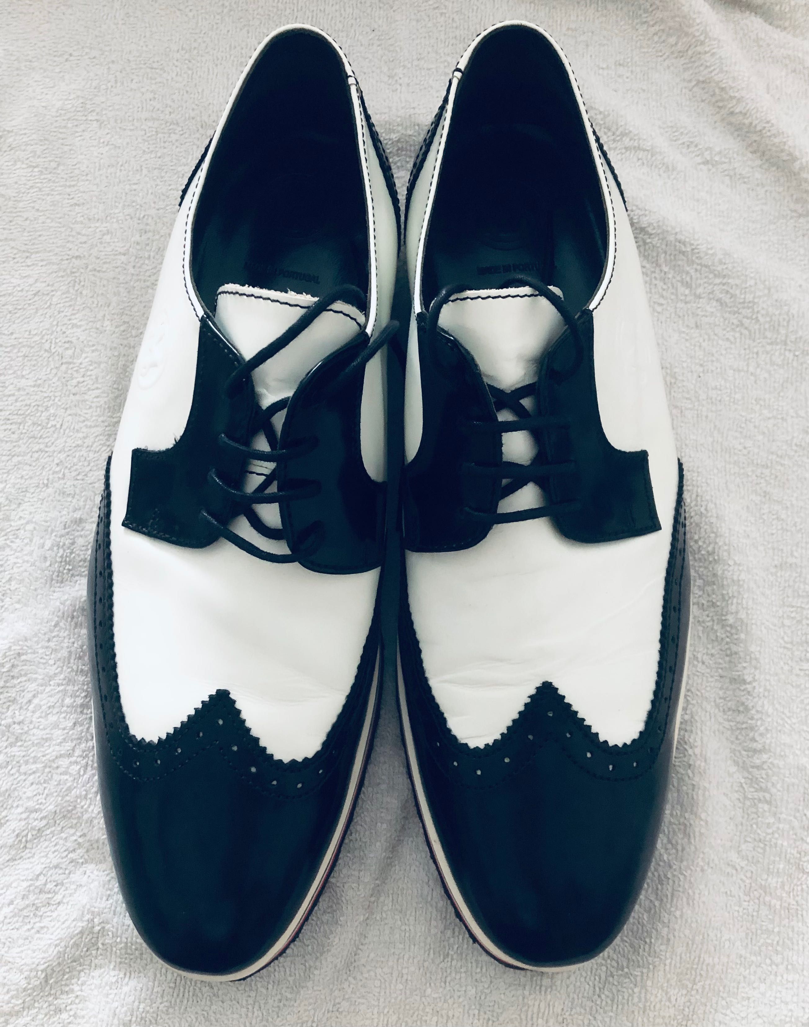 Sapatos Mikels , estão como novos , apenas usados 2 vezes