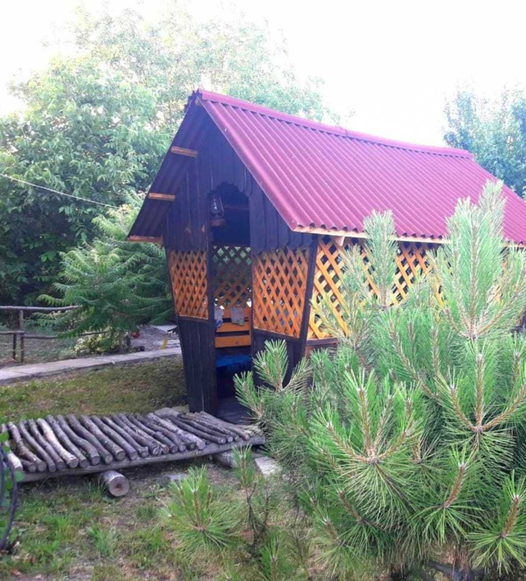 Продам дачний будинок