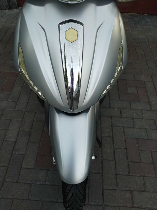 Скутер Piaggio Beverly 350 Sport Touring 2012 мощный  33л.с. инжектор