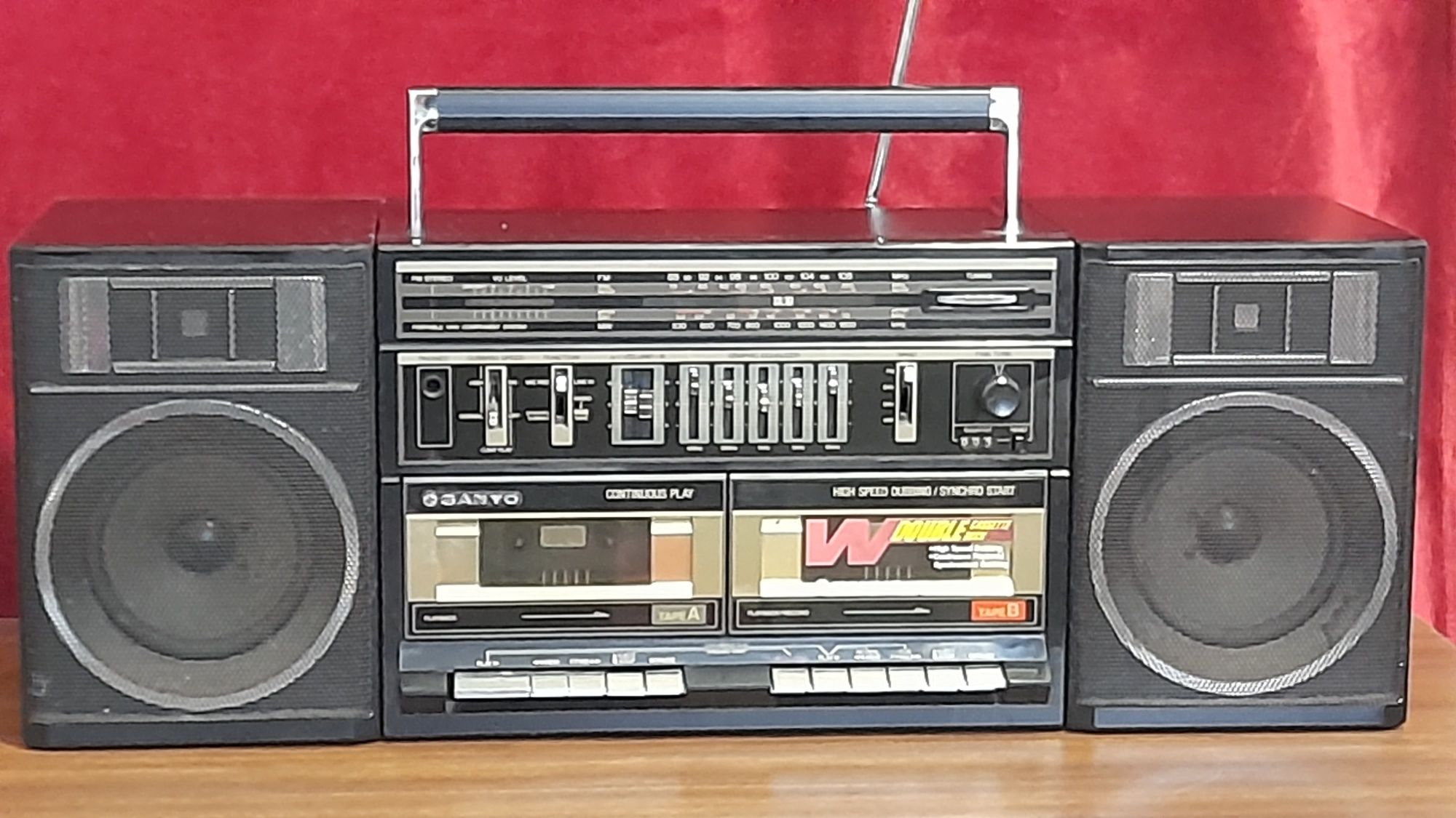 Sanyo C35  Винтажная  двухкассетная стерео магнитола + кабель AUX