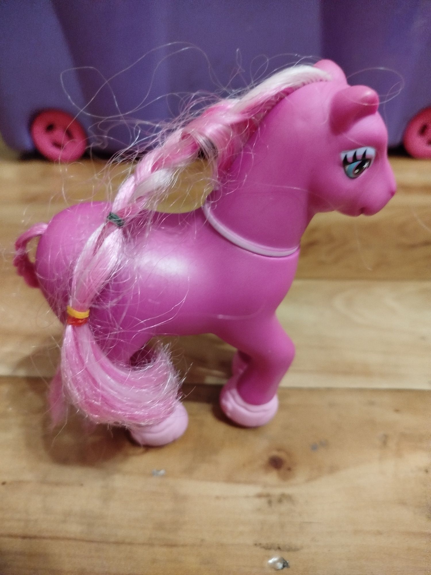 Nowy różowy kucyk Pony