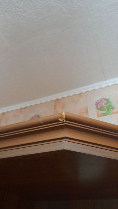 Продам прихожку з дзеркалом