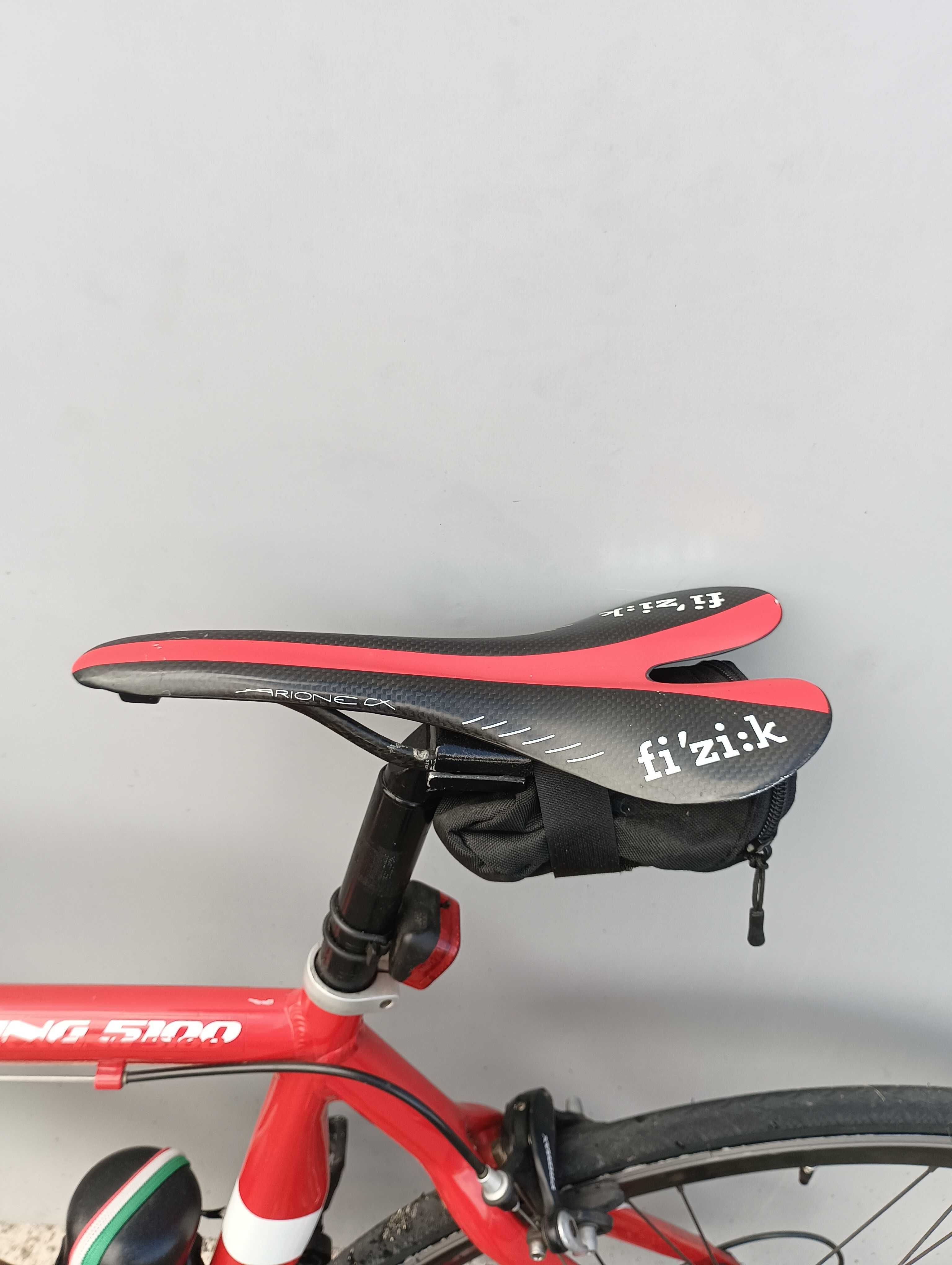 Bicicleta de estrada Altis