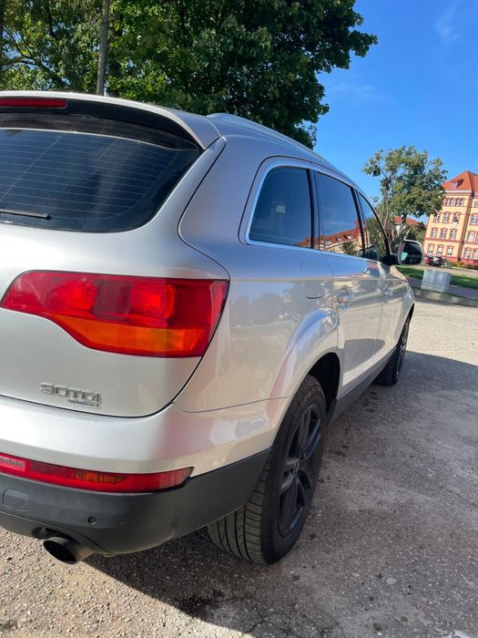 Audi q7 3.0 7osobowe