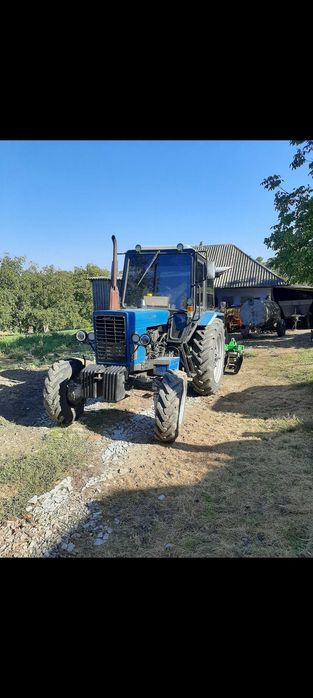 МТЗ 82 з інвентарем