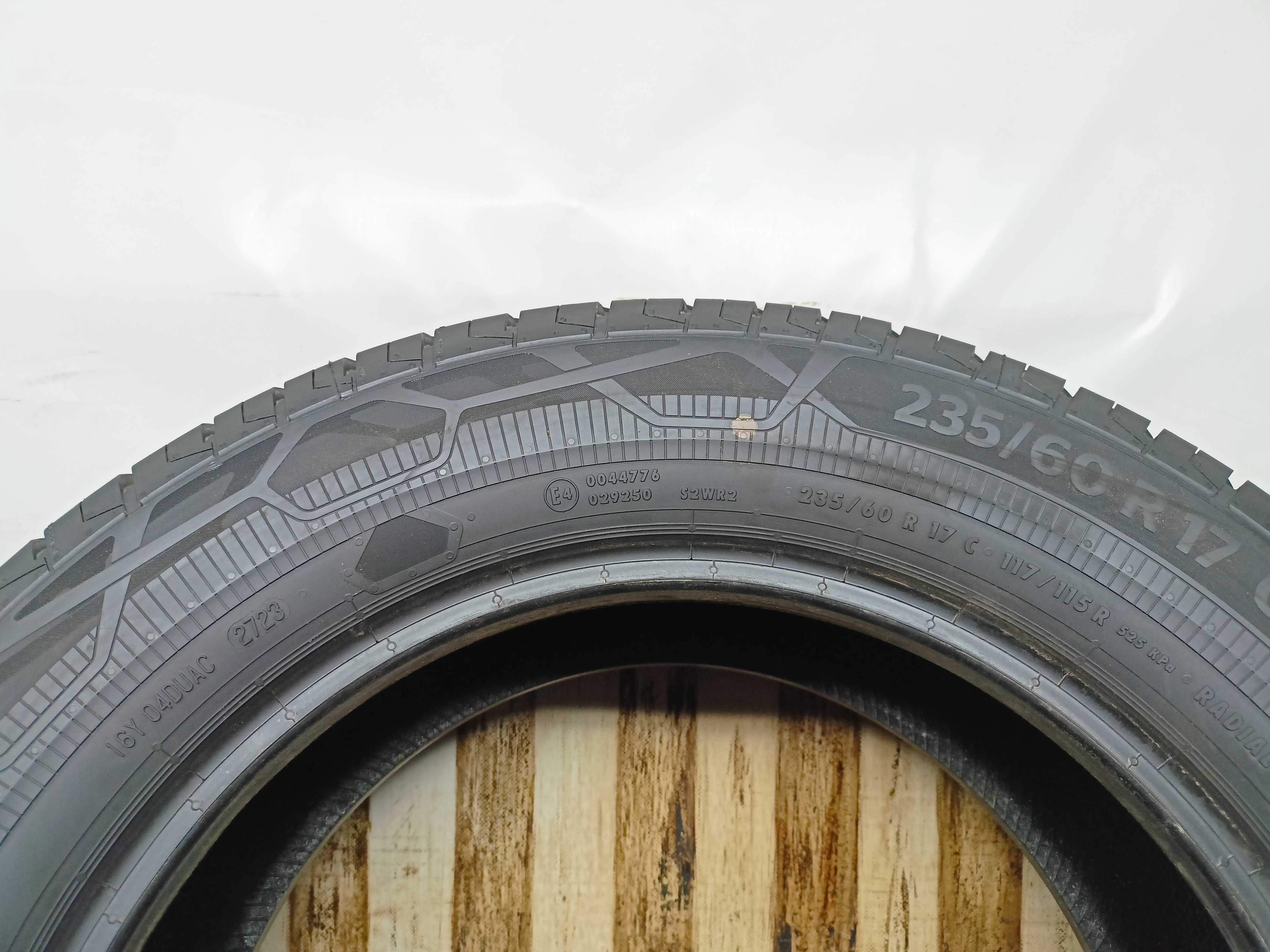 Continental VanContact Eco 235/60/17 23-24r. 117/115R Jak Nowe (4553)