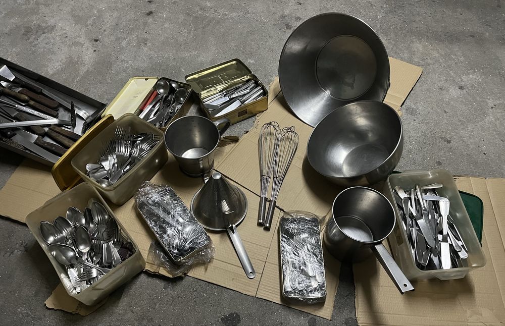 Utensilios de cozinha em inox.