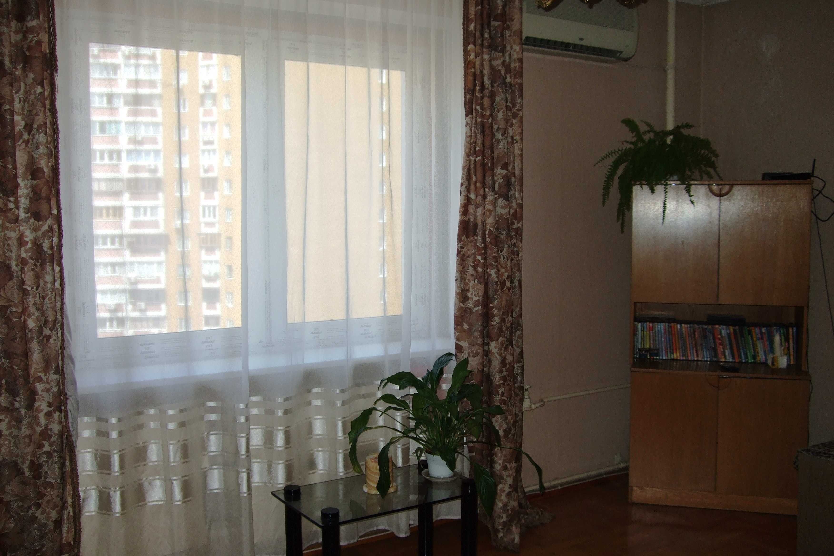 Продається 2-кімнатна квартира Гришка вул. № 8, ст. М. «Позняки» 3-хв.