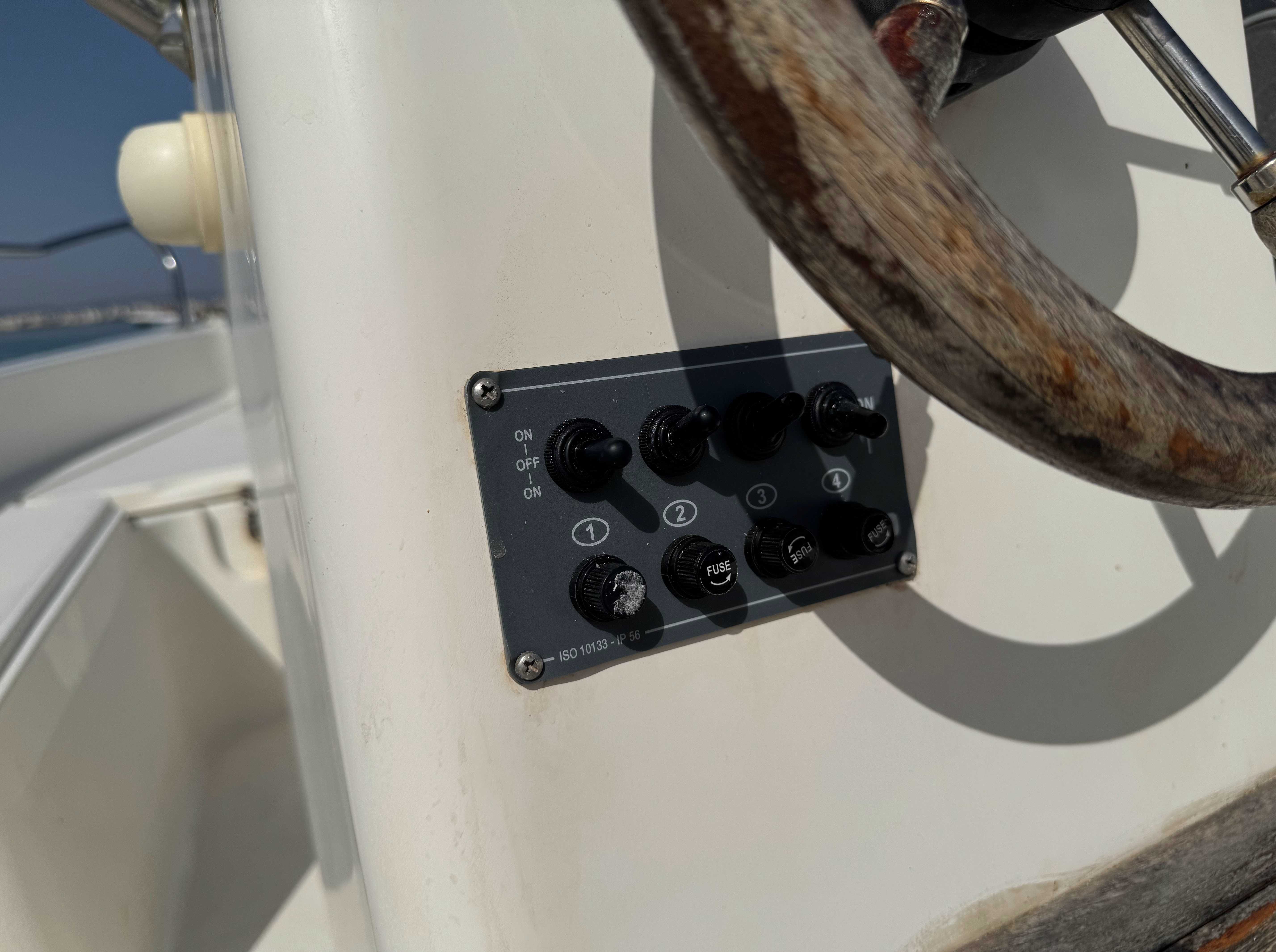 Barco Capelli Cap marine 500 60cv 4T 340h