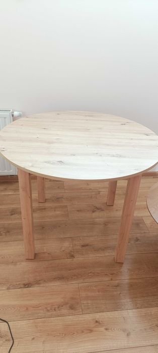 Stół okrągły rozkładany