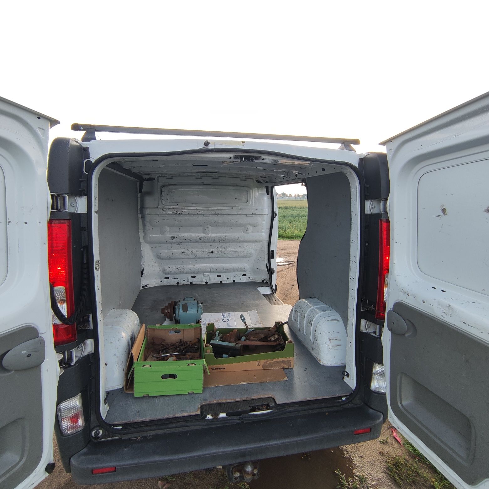 Opel Vivaro 2.0 Cdti  2014 rok Euro 5 Klimatyzacja