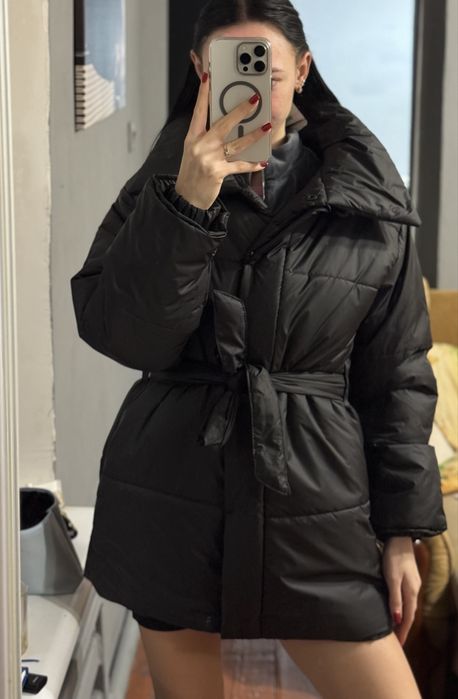 Пуховик зимний черного цвета