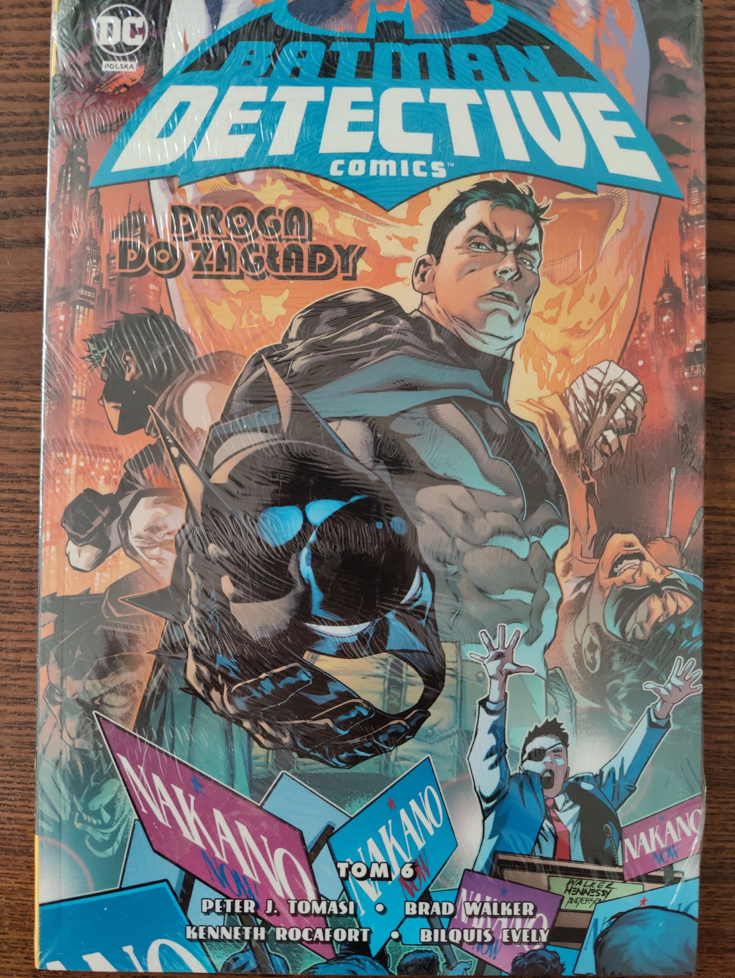 Batman. Detective comics. Tom 6. "Droga do zagłady"