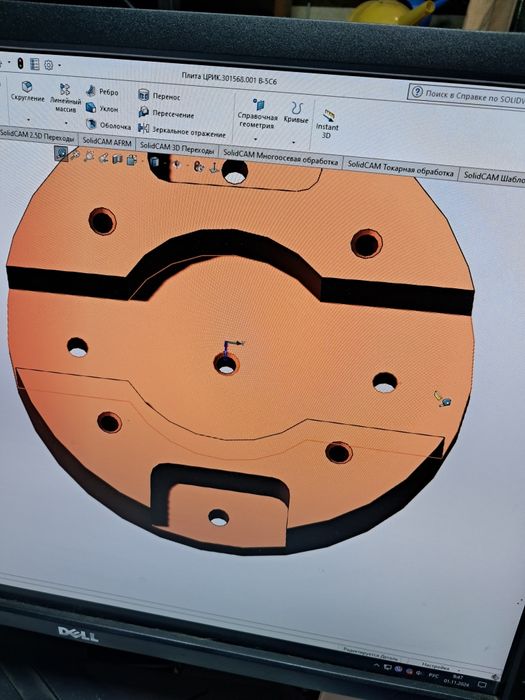 - Изготовление чертежей и 3D моделей SolidWorks любой сложности: