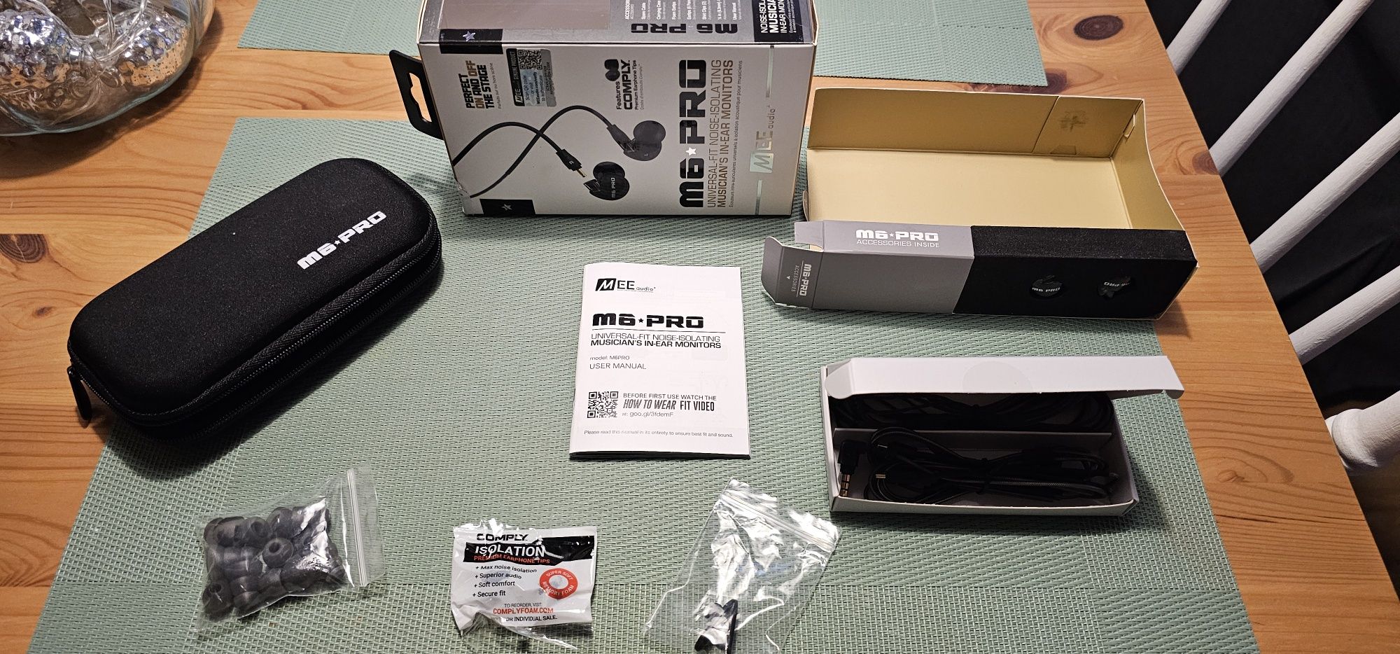 M6 PRO monitory odsłuchowe, odsłuchy, słuchawki do uszne. NOWE