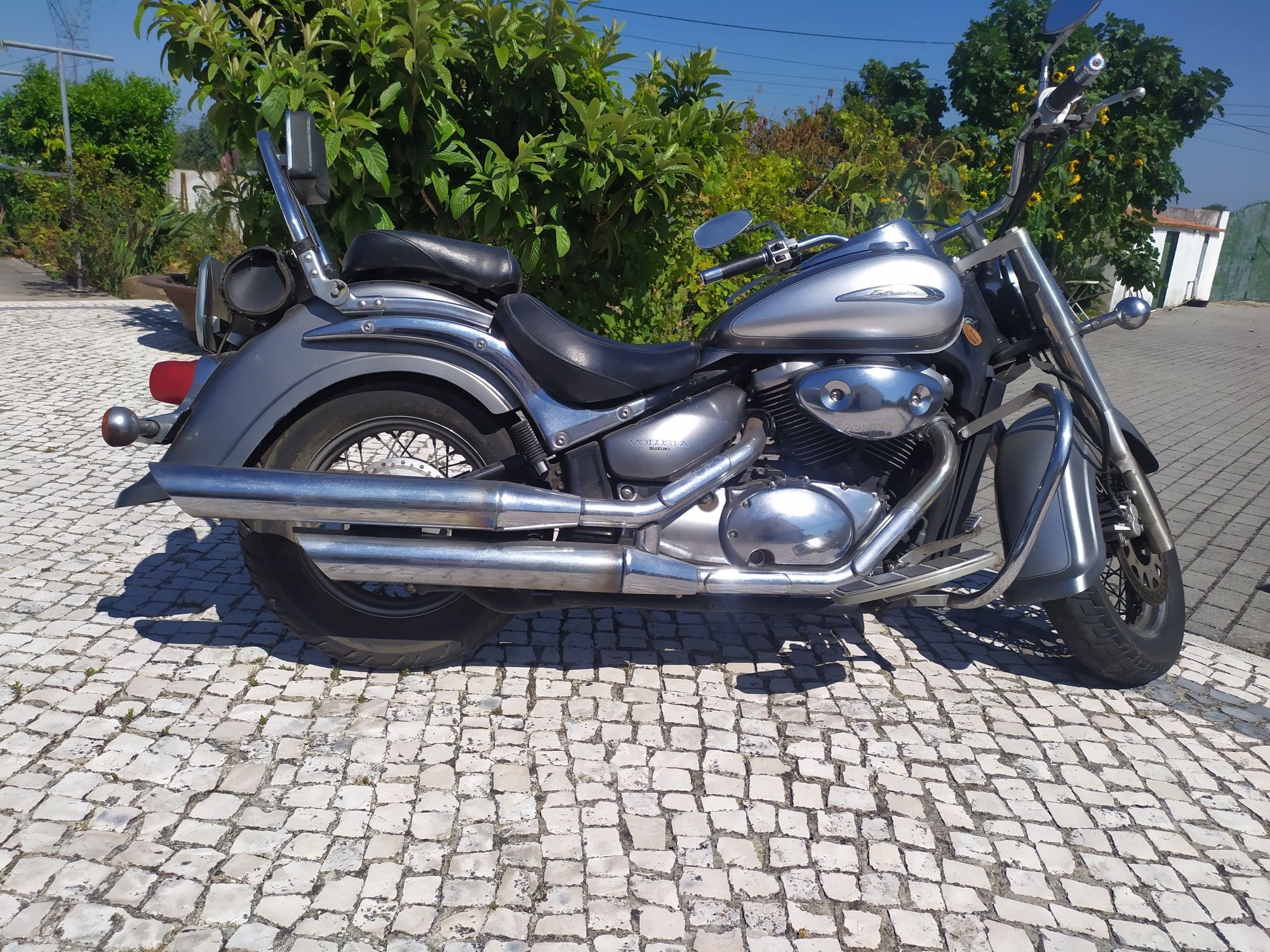 Suzuki Intruder M 800