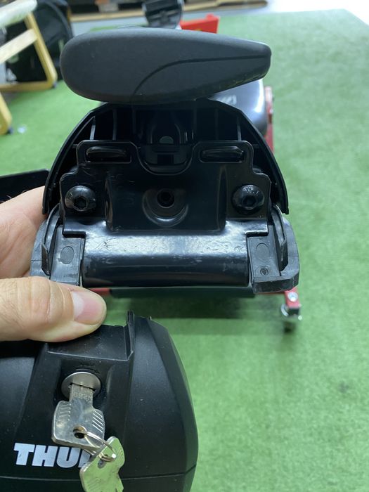 Багажник поперечини Thule Mitsubishi Outlander 3 покоління з 2012 р.в.