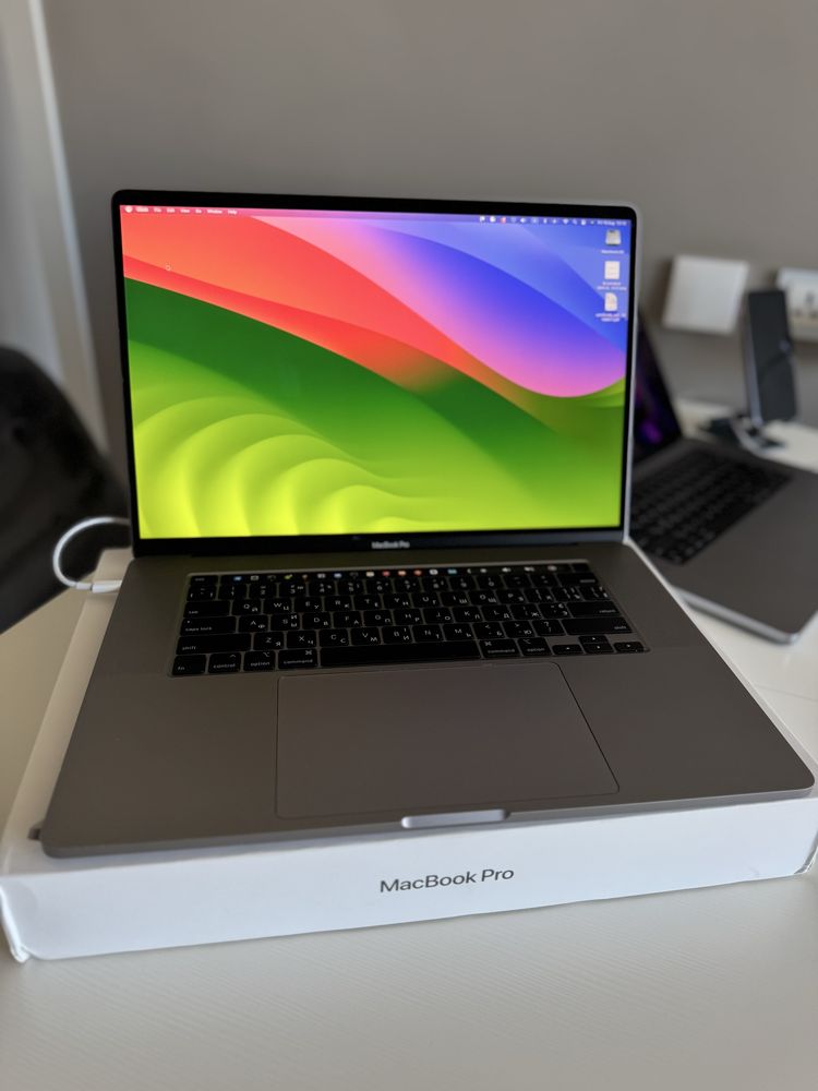 Apple MacBook Intel Core i9