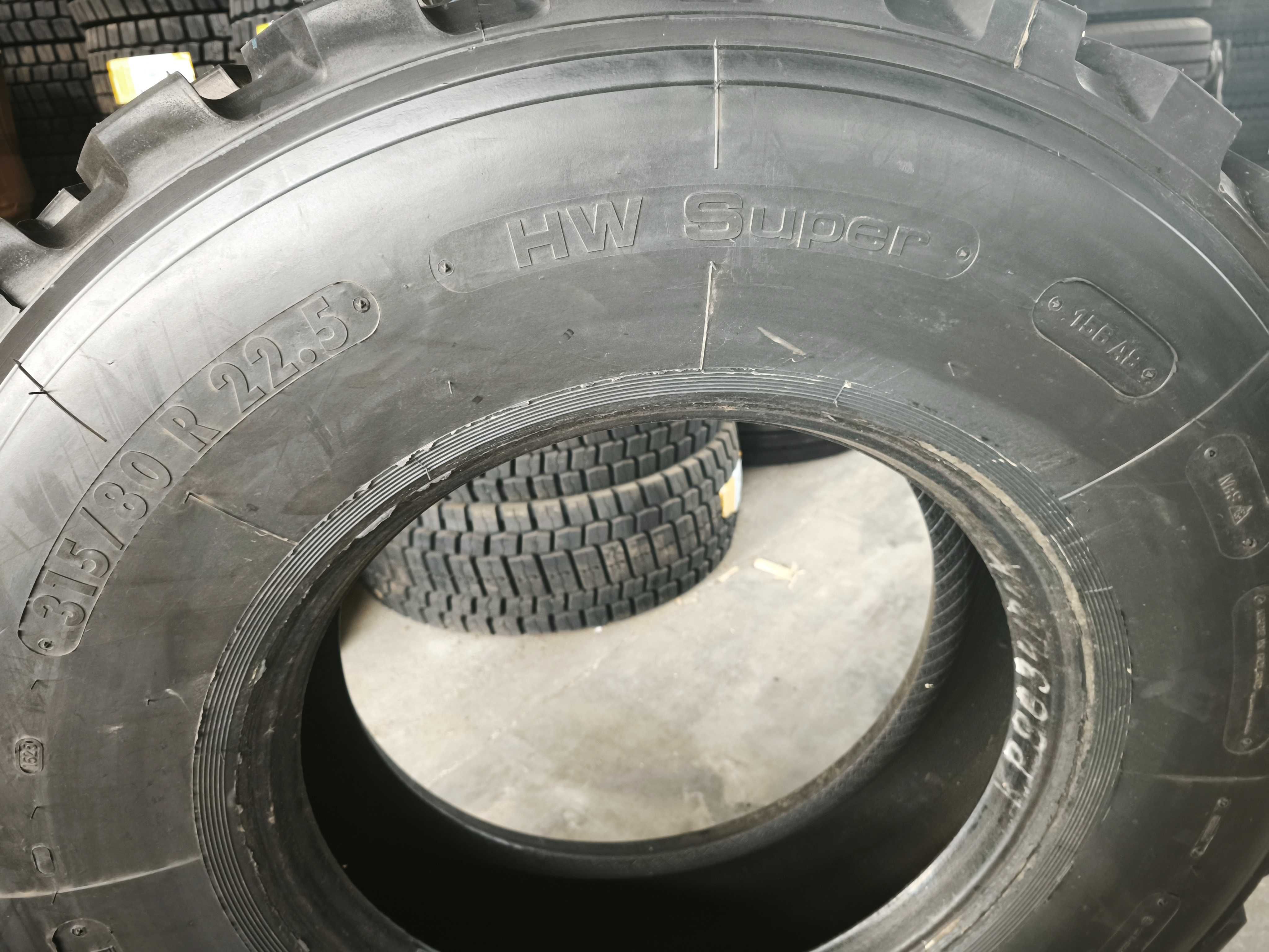 Opony 315/80R22.5 Hokej do koparki. Profil HW Super - cena brutto
