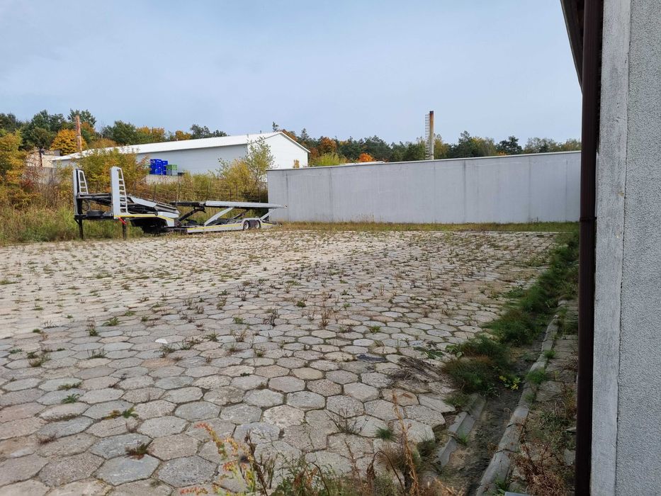 Miejsca postojowe, plac do wynajęcia