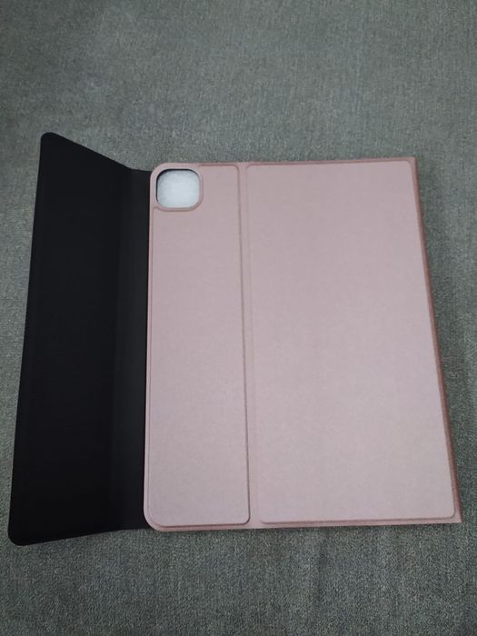 Etui do tableta z klawiatura