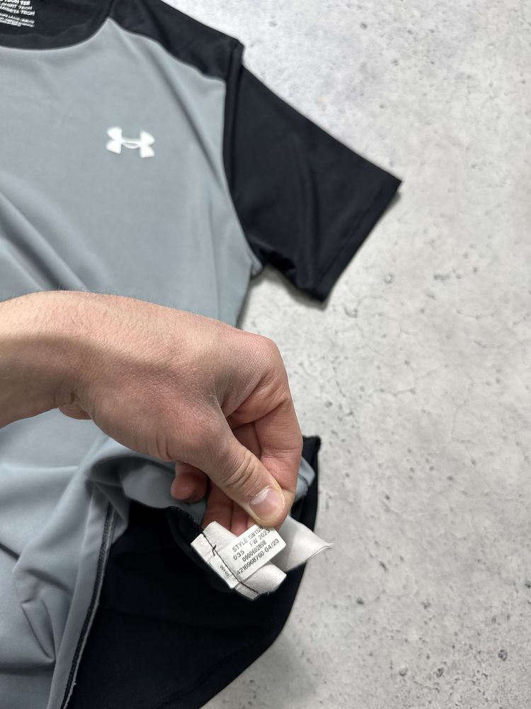 Мужская Спортивная Футболка Under Armour Оригинал XS