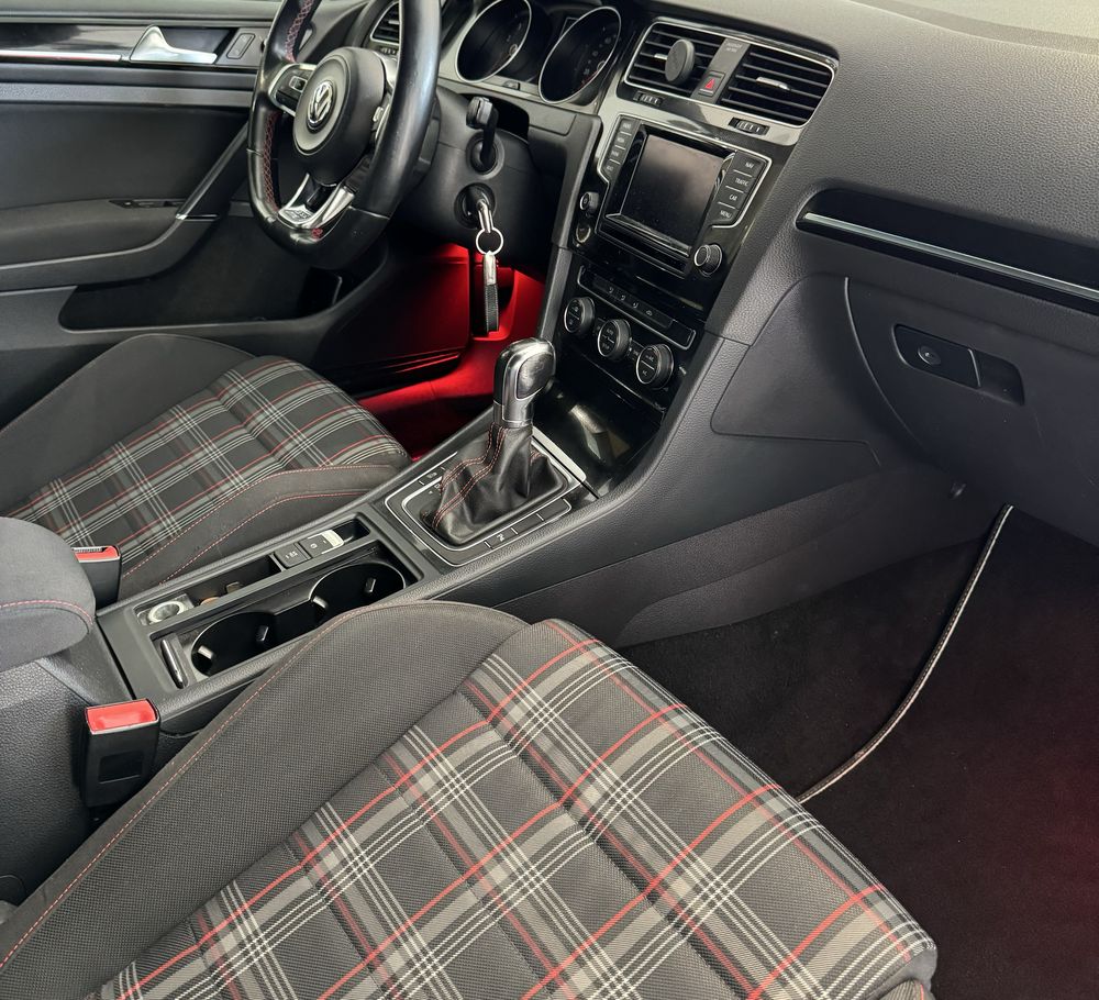 VW Golf 7 GTI 2013