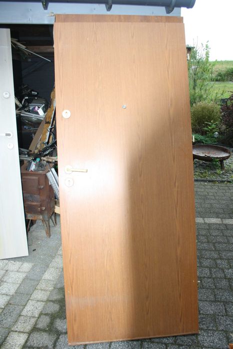 Sprzedam drzwi zewnętrzne