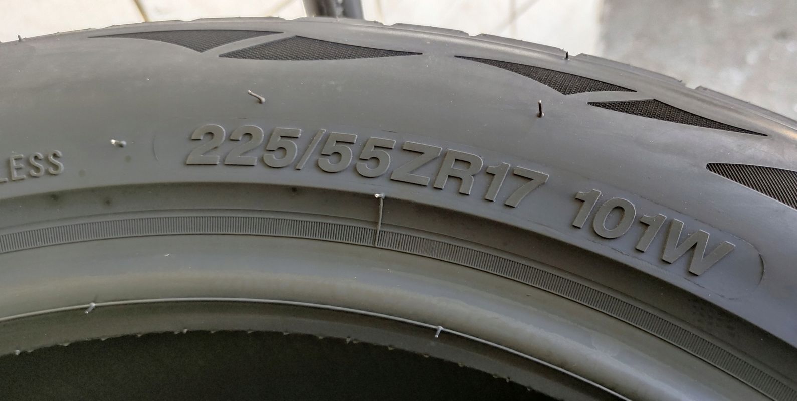 4x 225/55r17 Transmate Sport D1/101w 2024r C/B/70dB