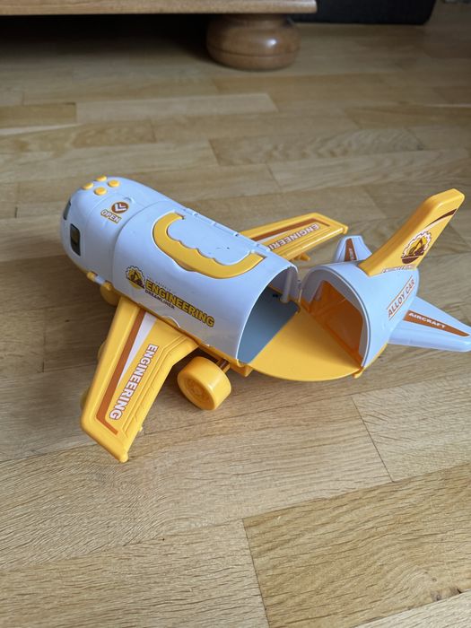 Літак Вантажний звук, підсвічування, парогенератор, інерція