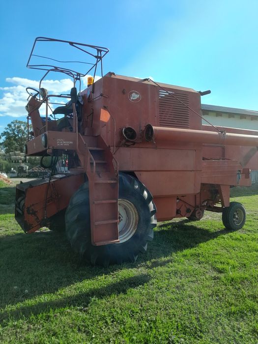 Kombajn bizon Z 056