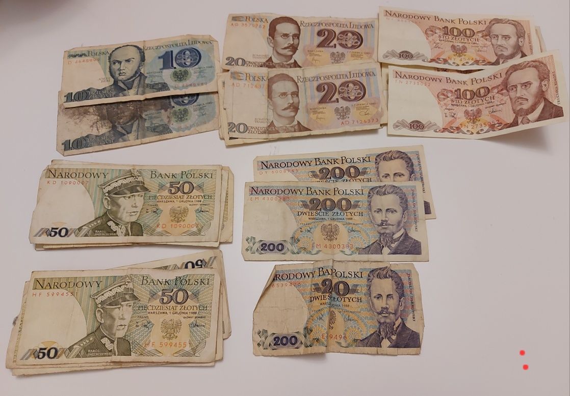Banknoty 41szt lata 80 i 70, bony towarowe