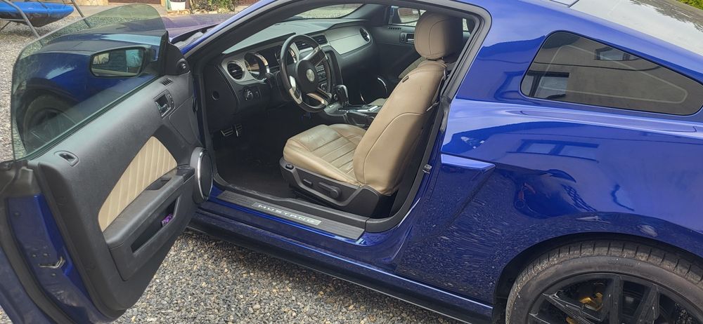 Ford Mustang 3.7 Premium automat