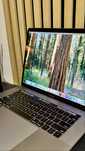 Apple Macbook Pro 15  i7 32GB  Touch Bar w ładnym stanie .