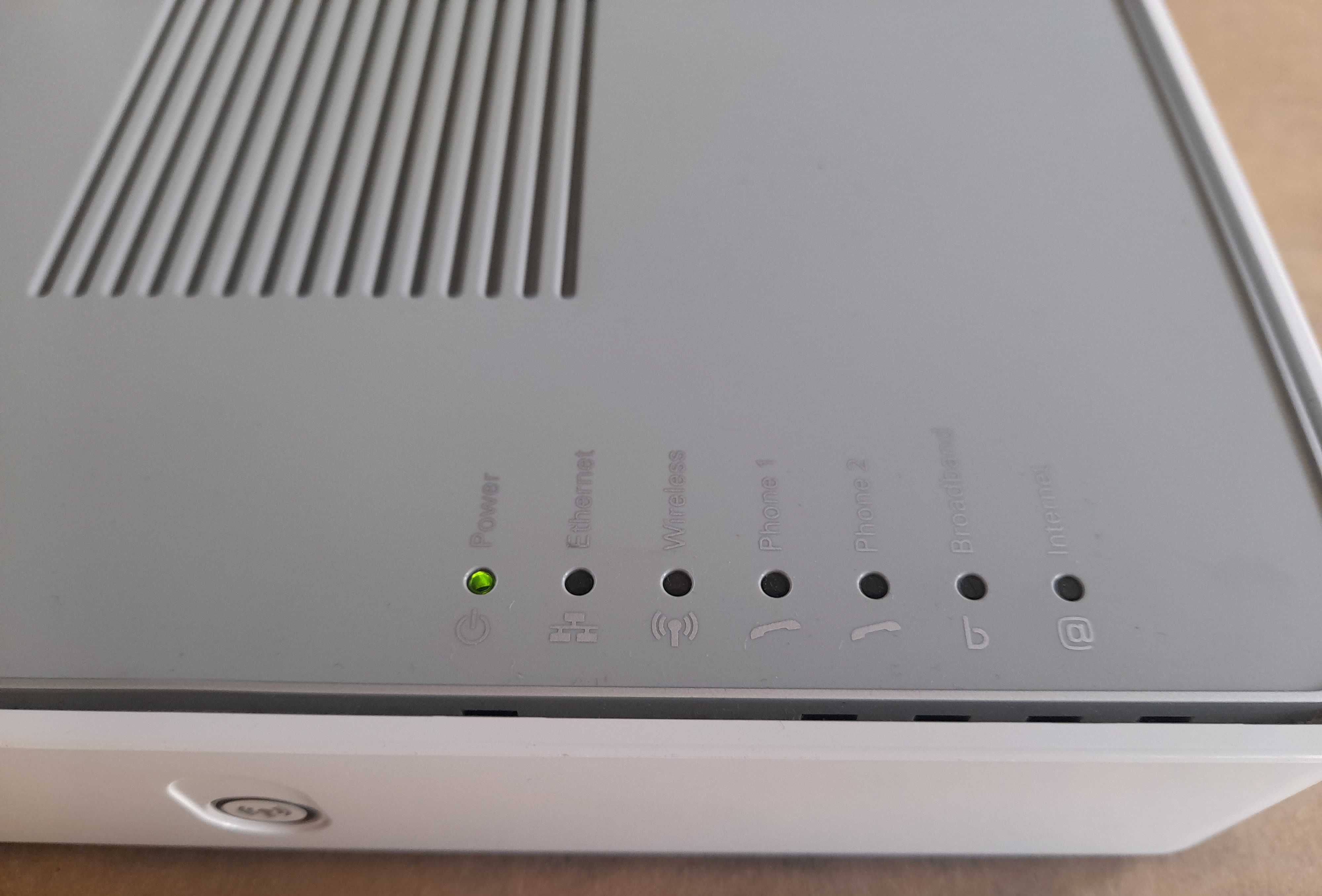 Modem Router Thomson TG 784 – Novo.